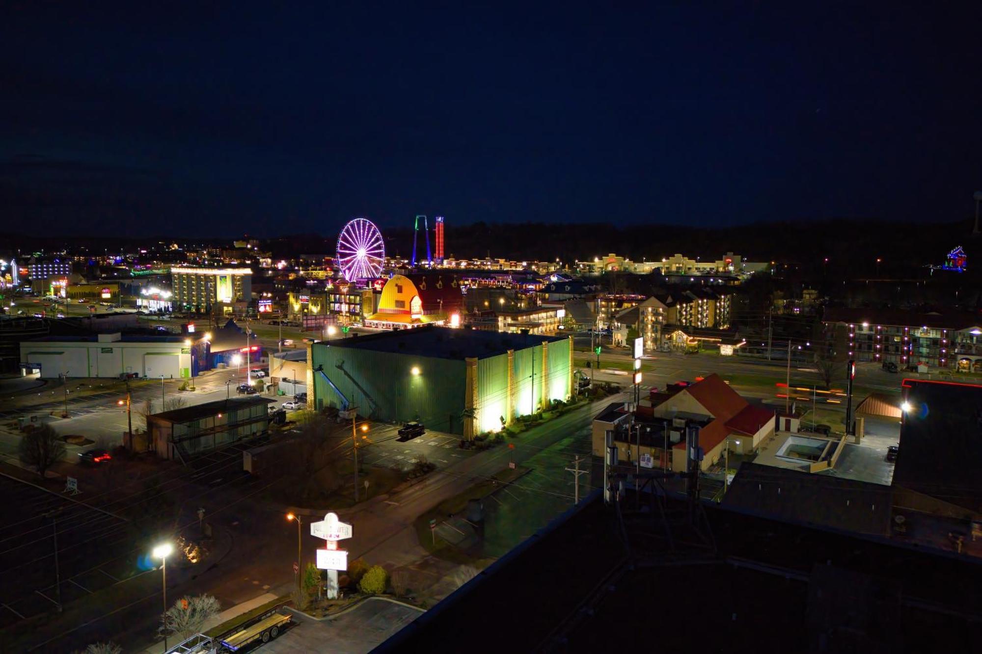 Park Tower Inn Pigeon Forge Kültér fotó
